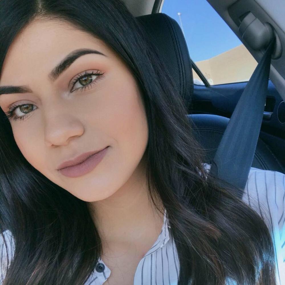 Meet your Posher, Andrea